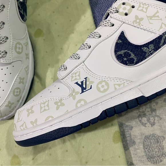 Nike Dunk Low x Louis Vuitton White and Blue Sneakers - Picture 10 of 14
